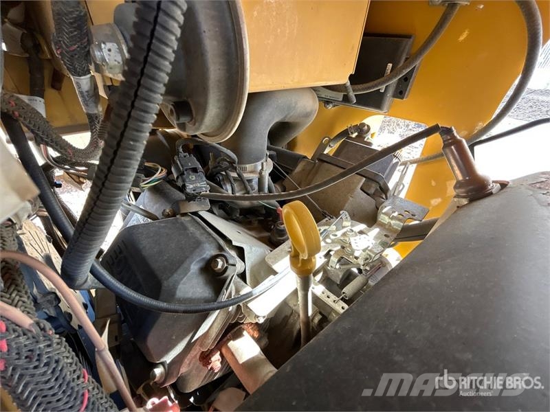 Vermeer SPX25 Walk Behind Cable Plow Плуги