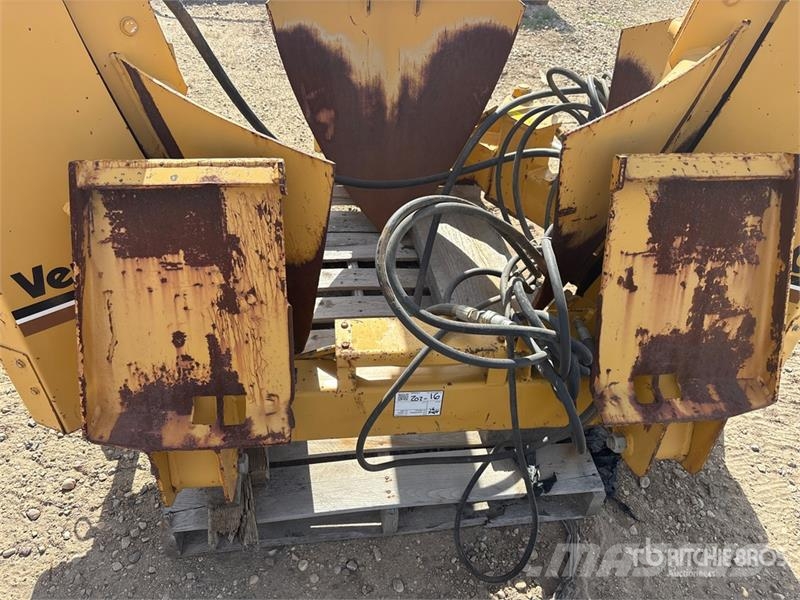 Vermeer TS3300 Skid Steer 3 Blade Tree Spade Andet tilbehør