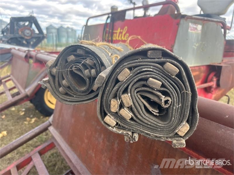 Versatile 103 Swather Windrower Рядковые косилки