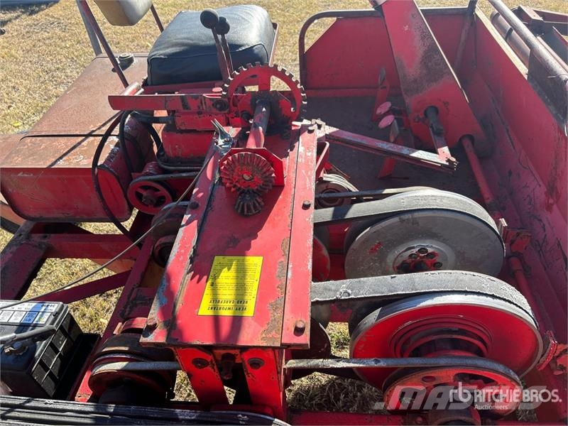 Versatile 103 Swather Windrower Рядковые косилки