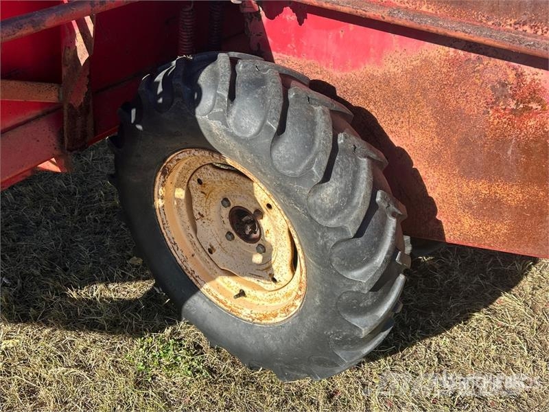 Versatile 103 Swather Windrower Рядковые косилки
