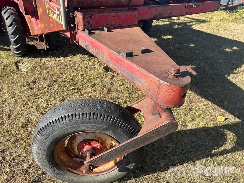 Versatile 103 Swather Windrower Рядковые косилки