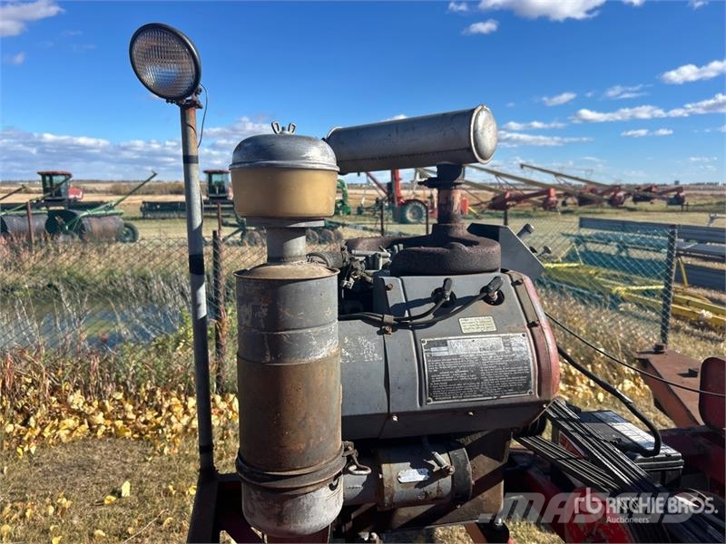 Versatile 103 Swather Windrower Рядковые косилки