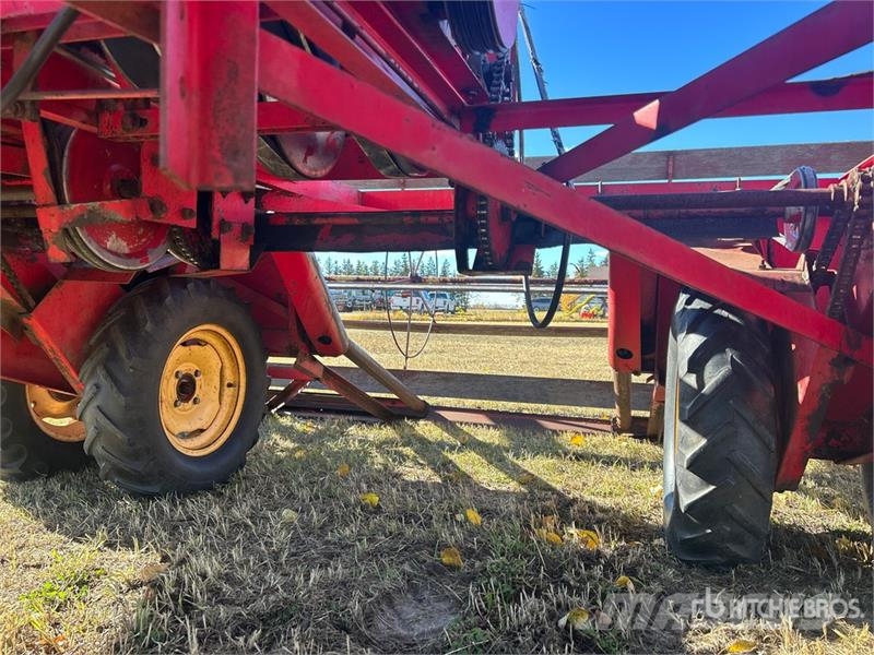 Versatile 103 Swather Windrower Рядковые косилки