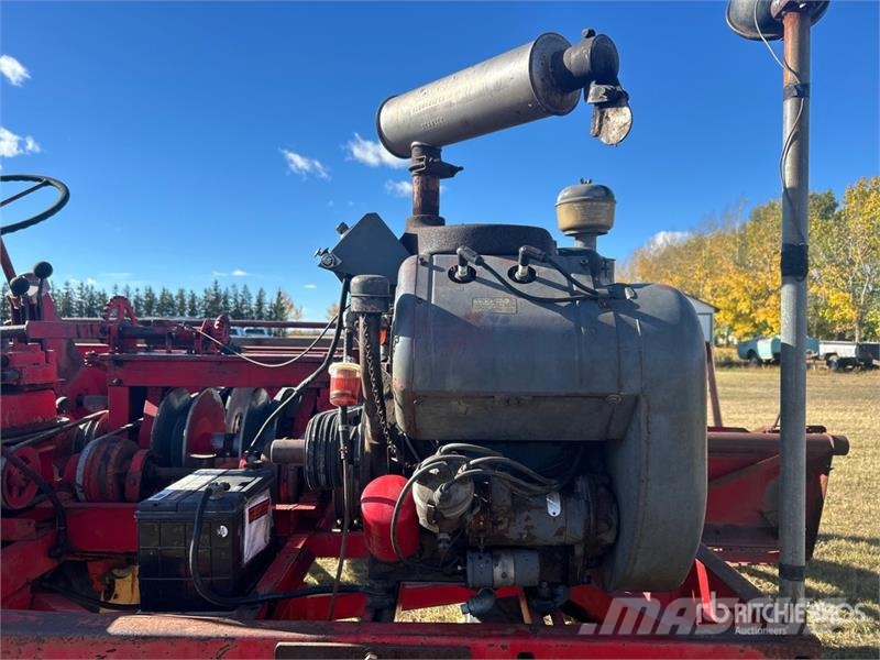Versatile 103 Swather Windrower Рядковые косилки