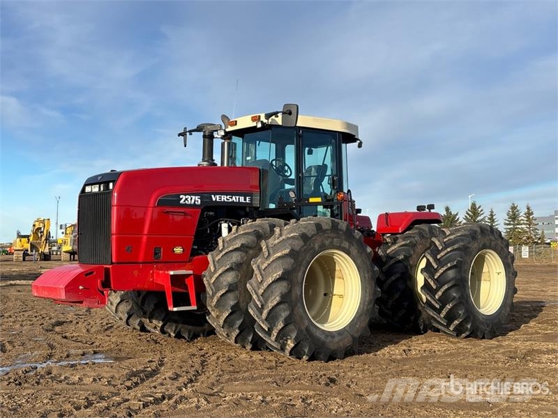 Versatile 2375 Articulated 4WD Tractor Sonstige Landmaschinen