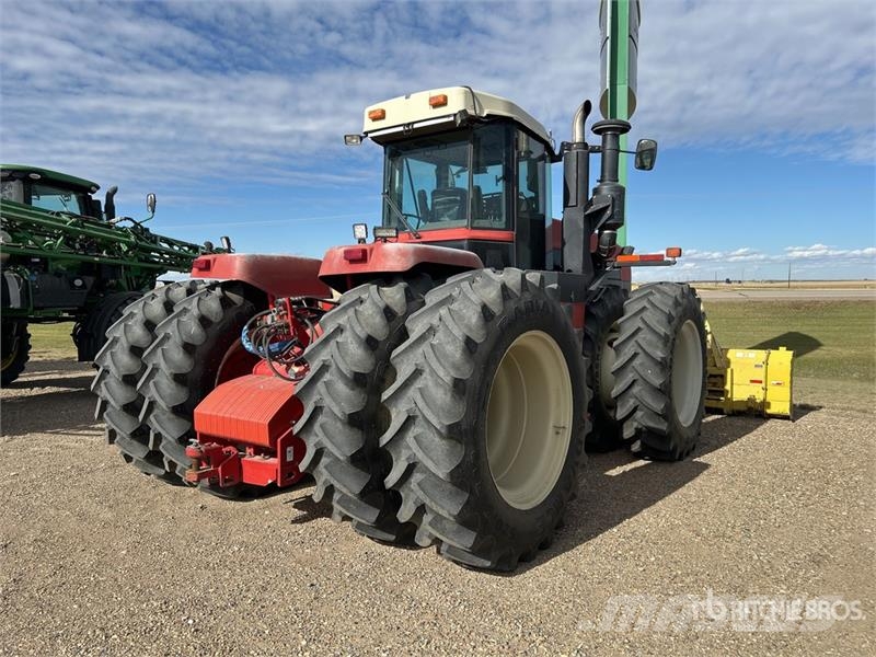 Versatile 2375 Articulated 4WD Tractor Farm machinery