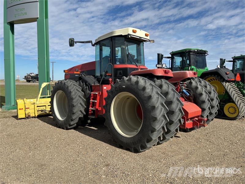 Versatile 2375 Articulated 4WD Tractor Farm machinery