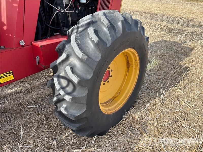 Versatile 256 Bi-Directional Tractor Trattori