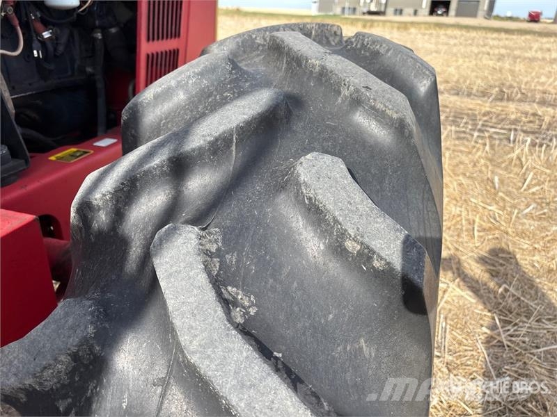 Versatile 256 Bi-Directional Tractor Trattori