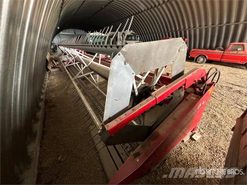 Versatile 4025 25 ft Windrower Header Gadanheiras-fileiras