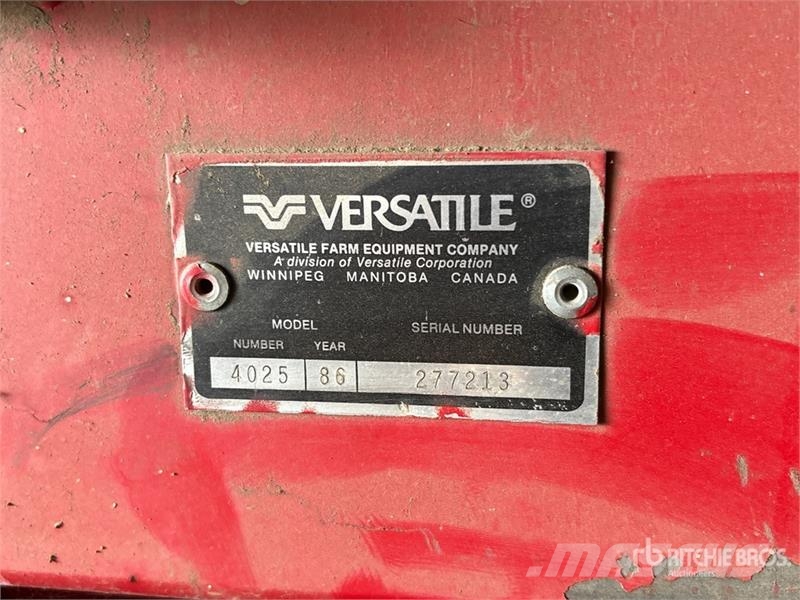 Versatile 4025 25 ft Windrower Header Gadanheiras-fileiras