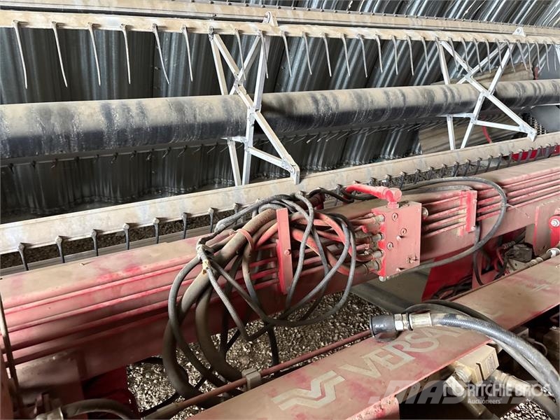 Versatile 4025 25 ft Windrower Header Gadanheiras-fileiras