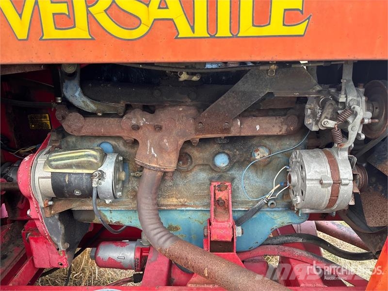 Versatile 4400 21 ft Swather Windrower (Inoperable) Windrowers