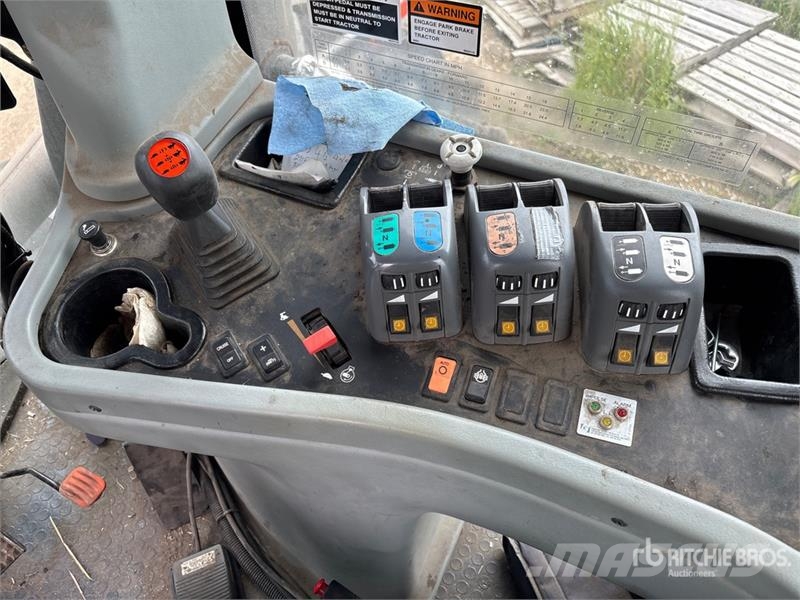 Versatile 485 Articulated 4WD Tractor 農業機械 - その他