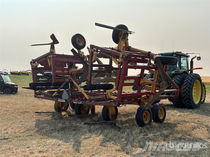 Versatile 5000 45 ft Blade ماكينات وملحقات زراعة أخرى