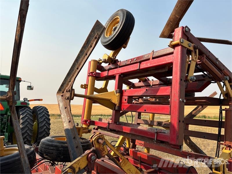 Versatile 5000 45 ft Blade ماكينات وملحقات زراعة أخرى