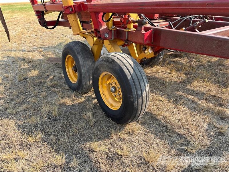 Versatile 5000 45 ft Blade ماكينات وملحقات زراعة أخرى