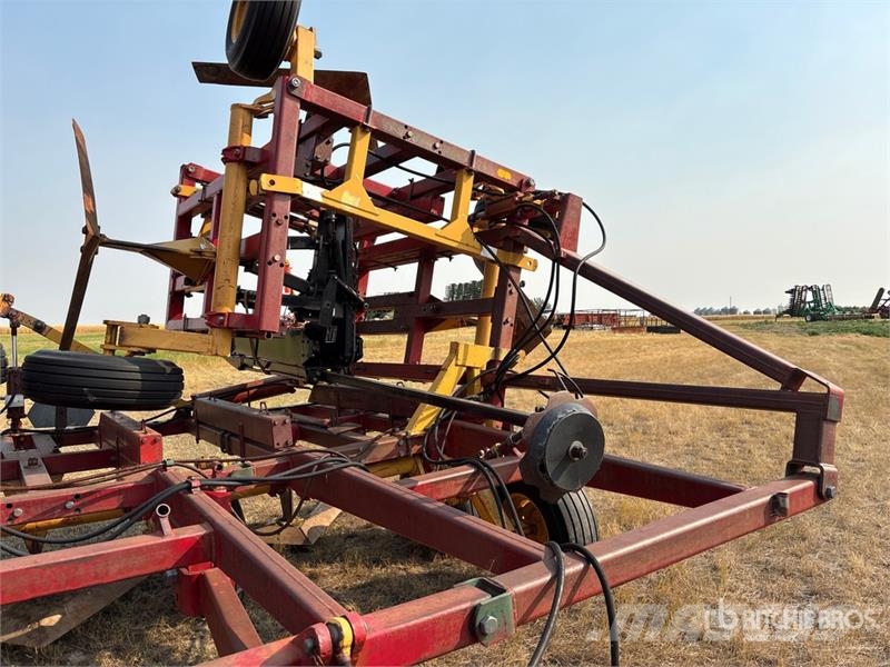 Versatile 5000 45 ft Blade ماكينات وملحقات زراعة أخرى