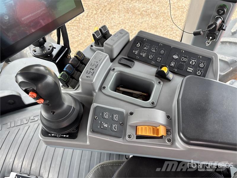 Versatile 520 Articulated 4WD Tractor 농기계 - 기타