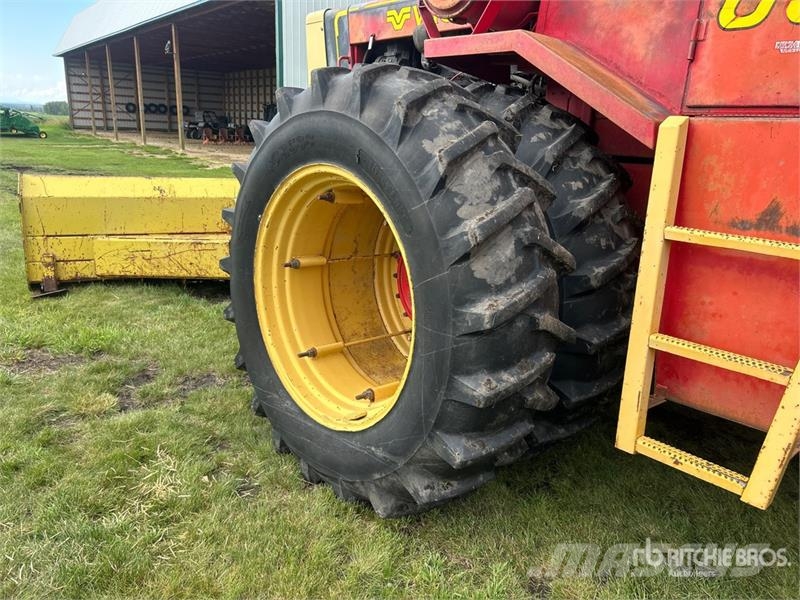 Versatile 835 농기계 - 기타