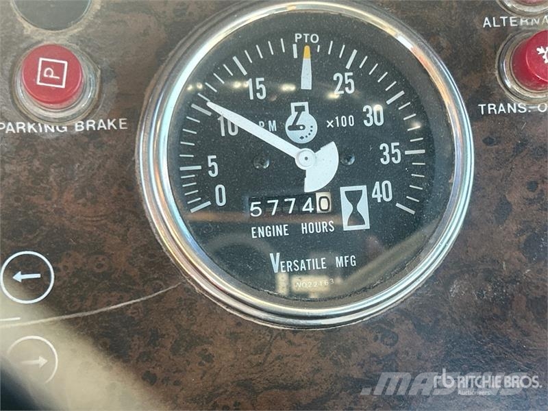Versatile 835 ماكينات زراعية - غير ذلك