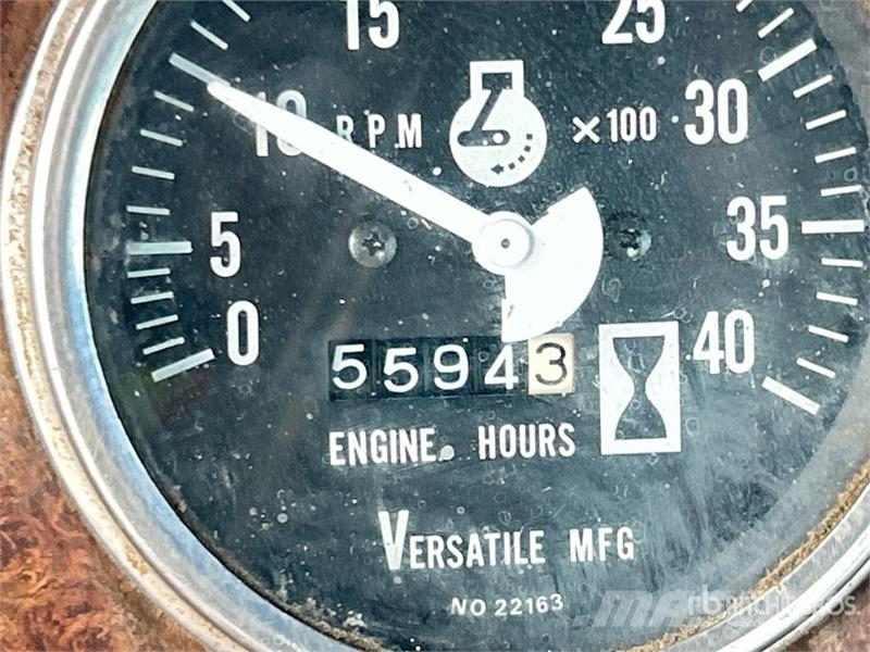 Versatile 835 농기계 - 기타
