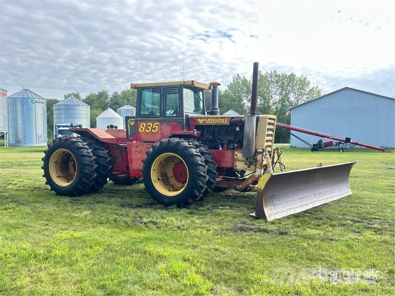 Versatile 835 농기계 - 기타