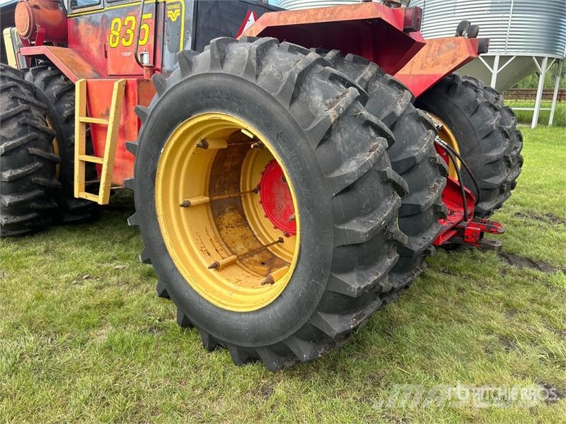 Versatile 835 농기계 - 기타