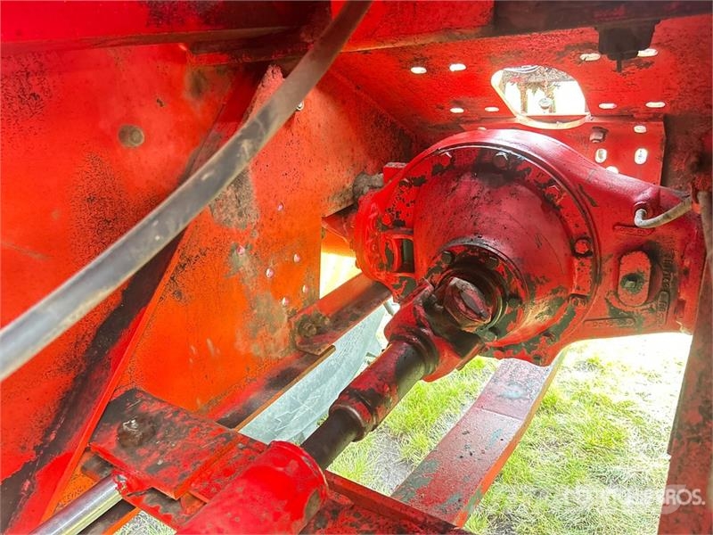 Versatile 835 농기계 - 기타