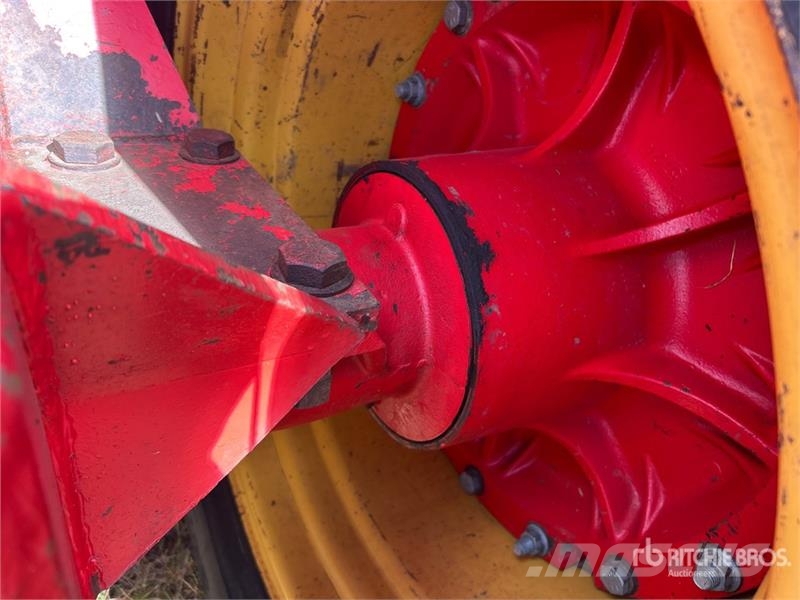 Versatile 955 4WD Tractor Tractoren