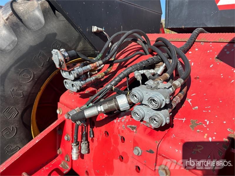 Versatile 976 4WD Tractor Tractoren