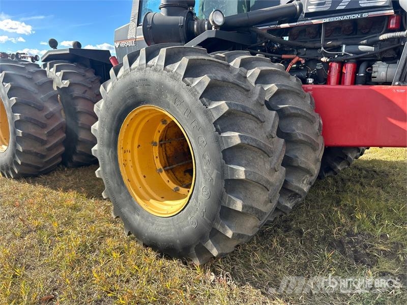 Versatile 976 4WD Tractor Tractoren