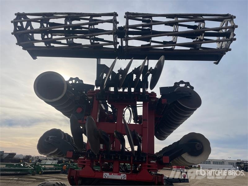 Versatile Fury HS 350 35 ft Tandem High-Speed Disc Randaalid