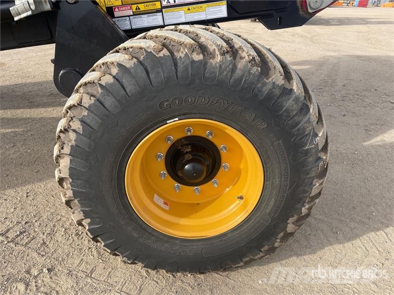 Versatile Fury HS 350 35 ft Tandem High-Speed Disc Randaalid