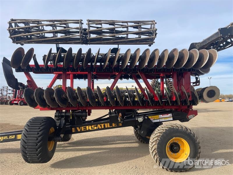 Versatile Fury HS 350 35 ft Tandem High-Speed Disc Randaalid
