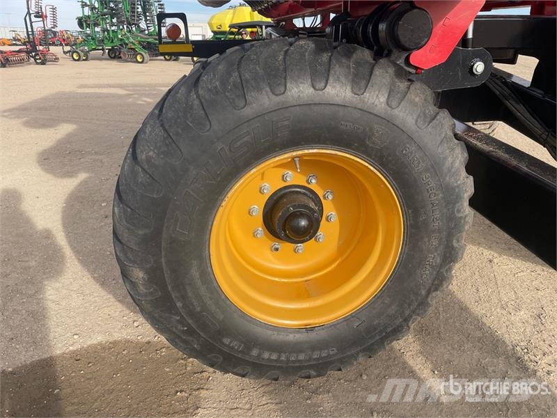 Versatile Fury HS 350 35 ft Tandem High-Speed Disc Randaalid