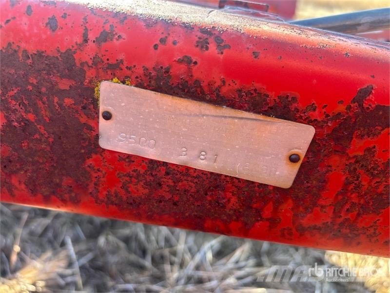 Versatile Noble 9500 36 ft Blade Plow Култиватори