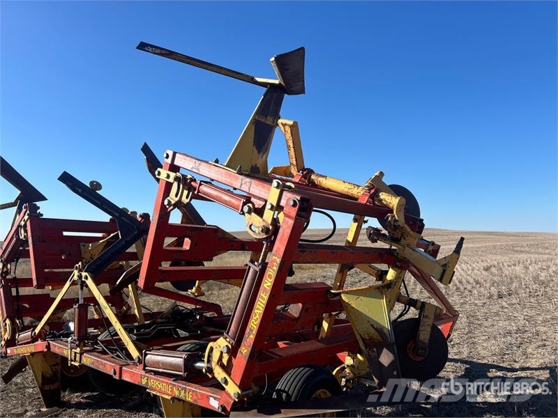Versatile Noble 9500 36 ft Blade Plow Култиватори