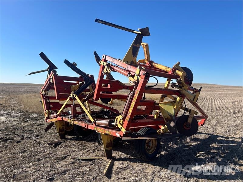 Versatile Noble 9500 36 ft Blade Plow Култиватори