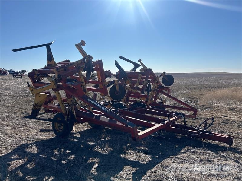 Versatile Noble 9500 36 ft Blade Plow Култиватори