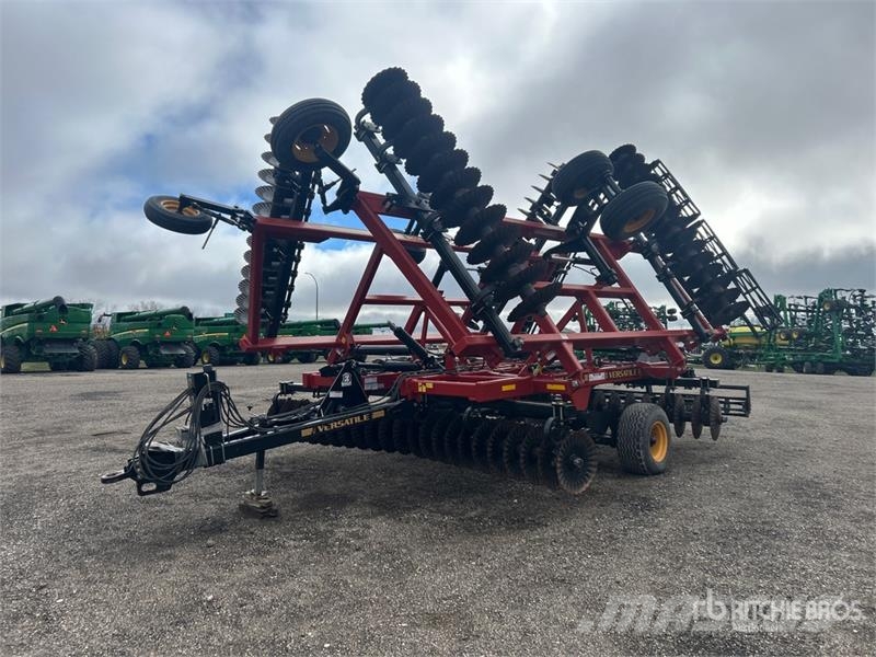 Versatile VIKING VT375 37 ft Tandem Vertical Disc زحافات ساحقة