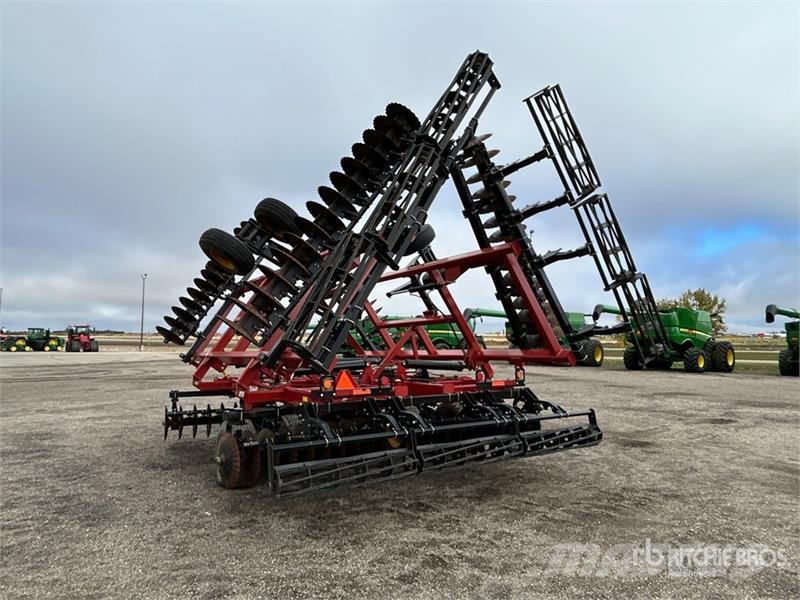 Versatile VIKING VT375 37 ft Tandem Vertical Disc زحافات ساحقة