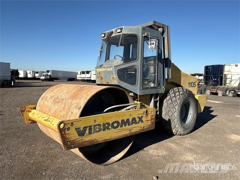 Vibromax W1105D Smooth Drum Compactor Ühe trumliga rullid