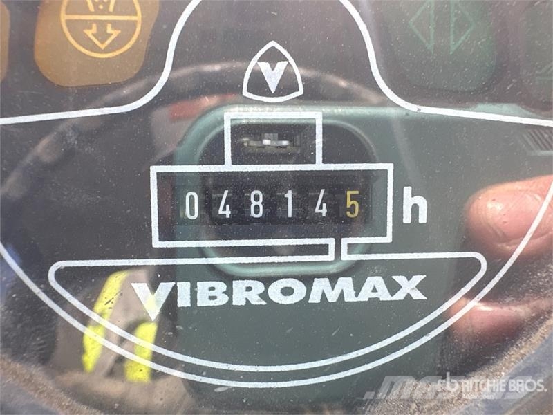 Vibromax W1105D Smooth Drum Compactor Ühe trumliga rullid