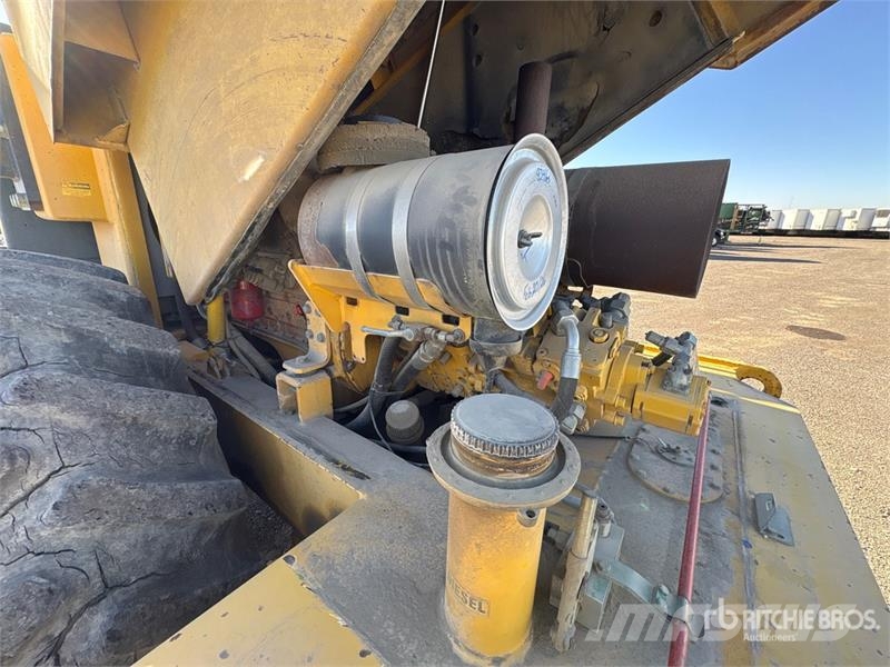 Vibromax W1105PD Padfoot Drum Compactor Ühe trumliga rullid