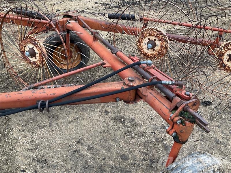 Vicon 6 Hay Rake Rakes and tedders