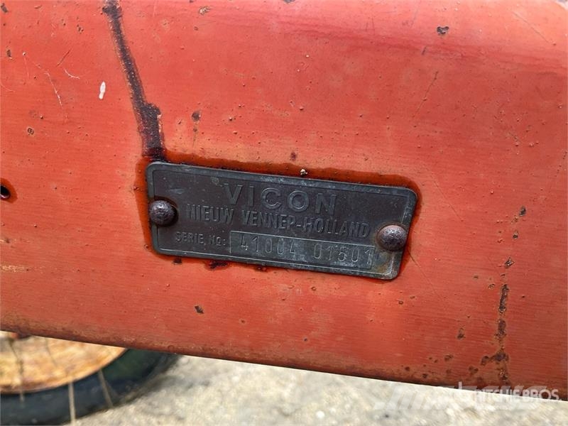 Vicon 6 Hay Rake Rakes and tedders