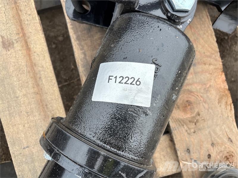 Vicsec VCAG400 16 in Excavator Auger - Fits 1 - 3 ton Exc Taladros
