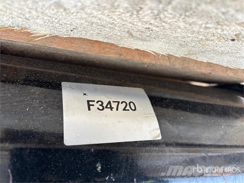 Vicsec VCT600 24 in Tilting Excavator Bucket (Unused) Cucharones